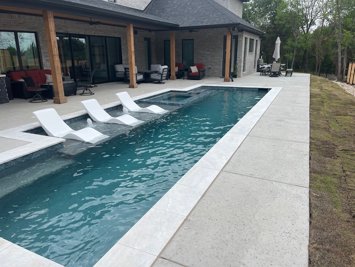 Outdoor Kitchen & Spa Combo